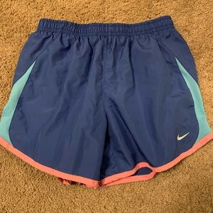NIKE RUNNING SHORTS